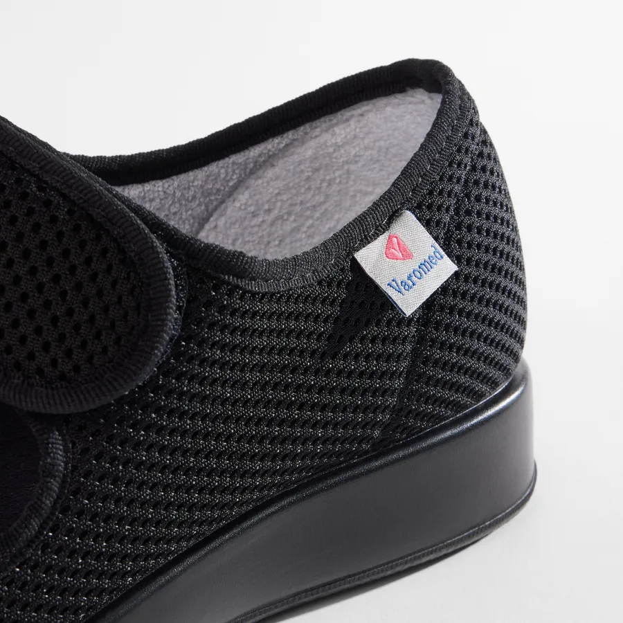 Varomed Göteborg XXL Weite R in Schwarz - Detailansicht