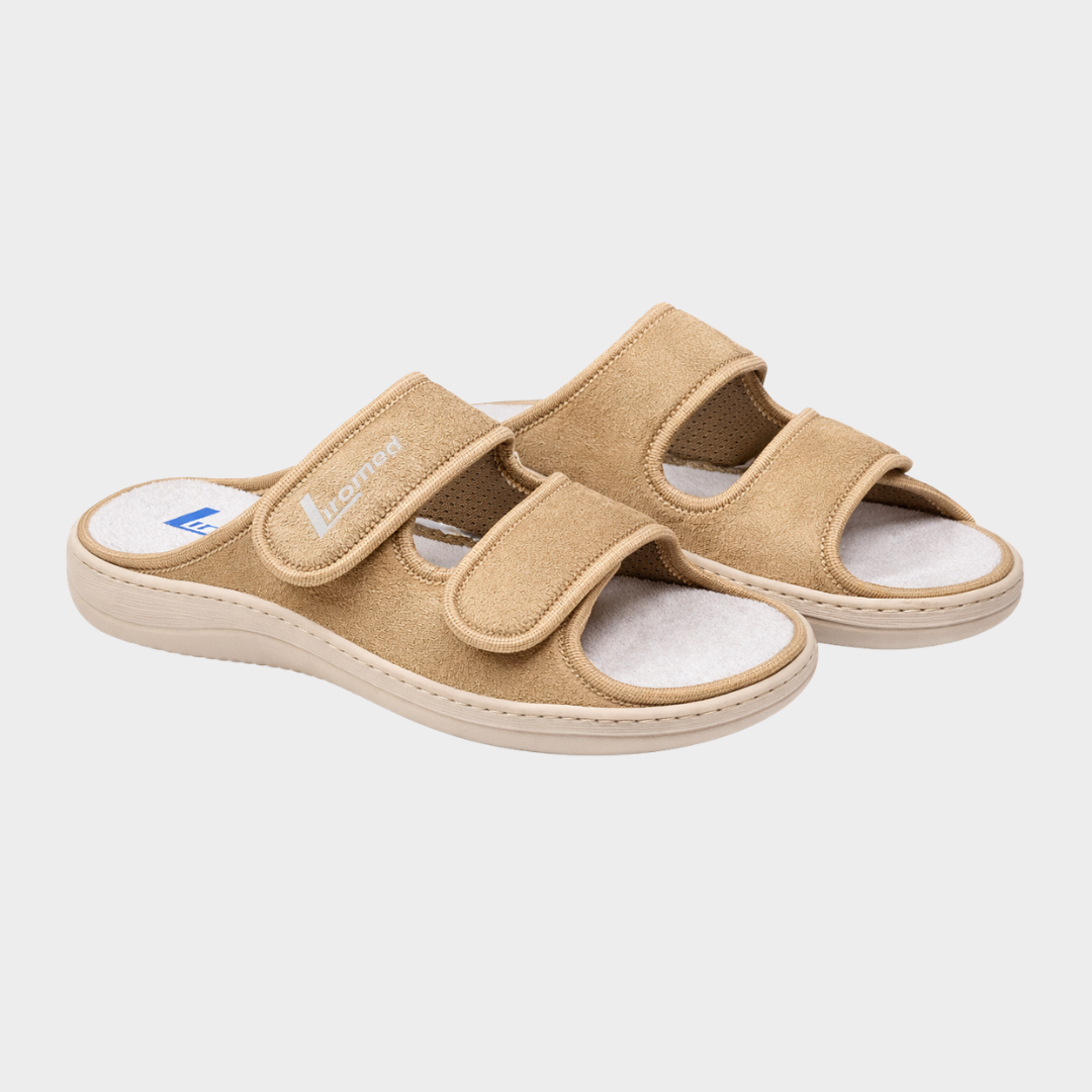 Liromed Sommer-Pantolette 805 in Sand - schräge Ansicht