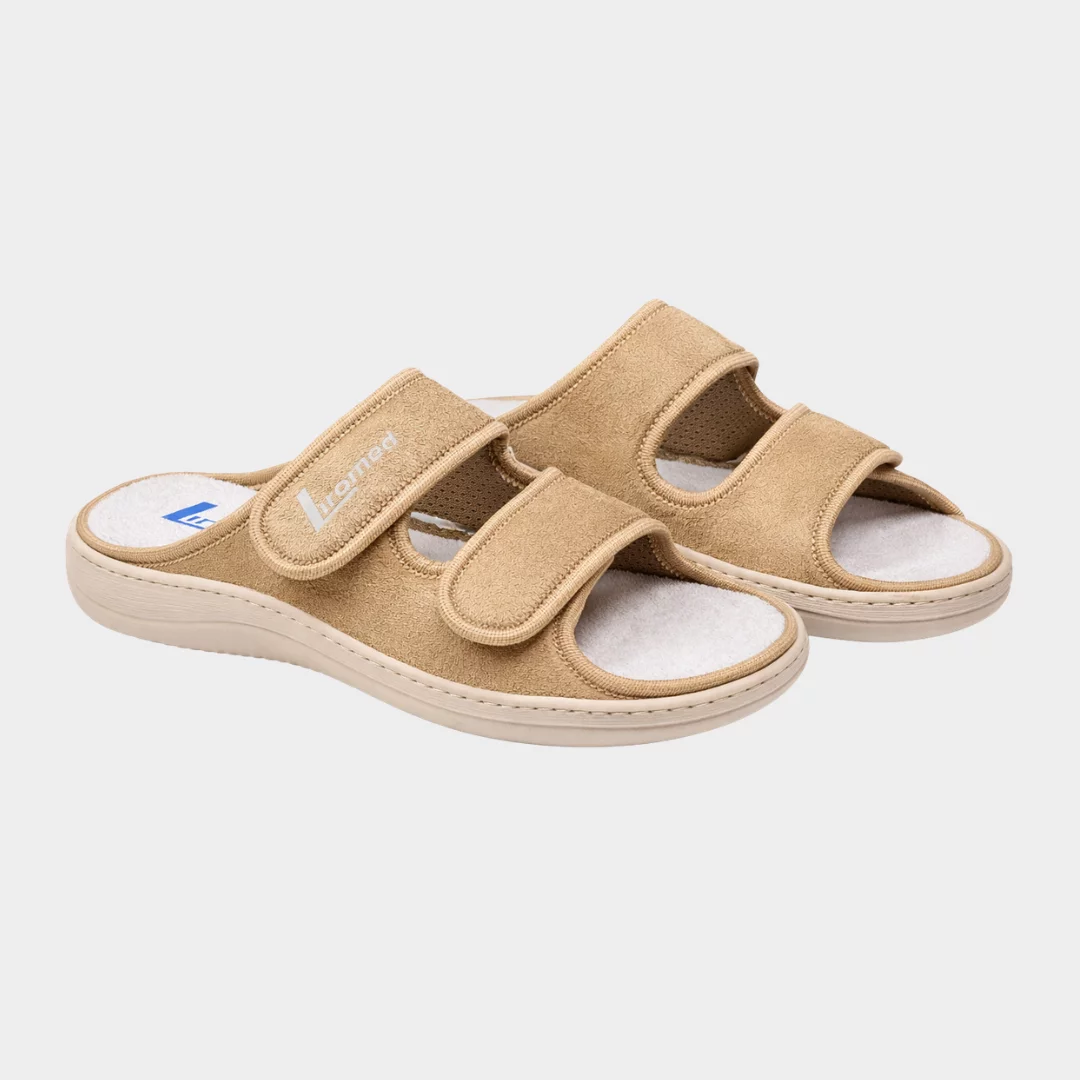 Liromed Sommer-Pantolette 805 in Sand - schräge Ansicht