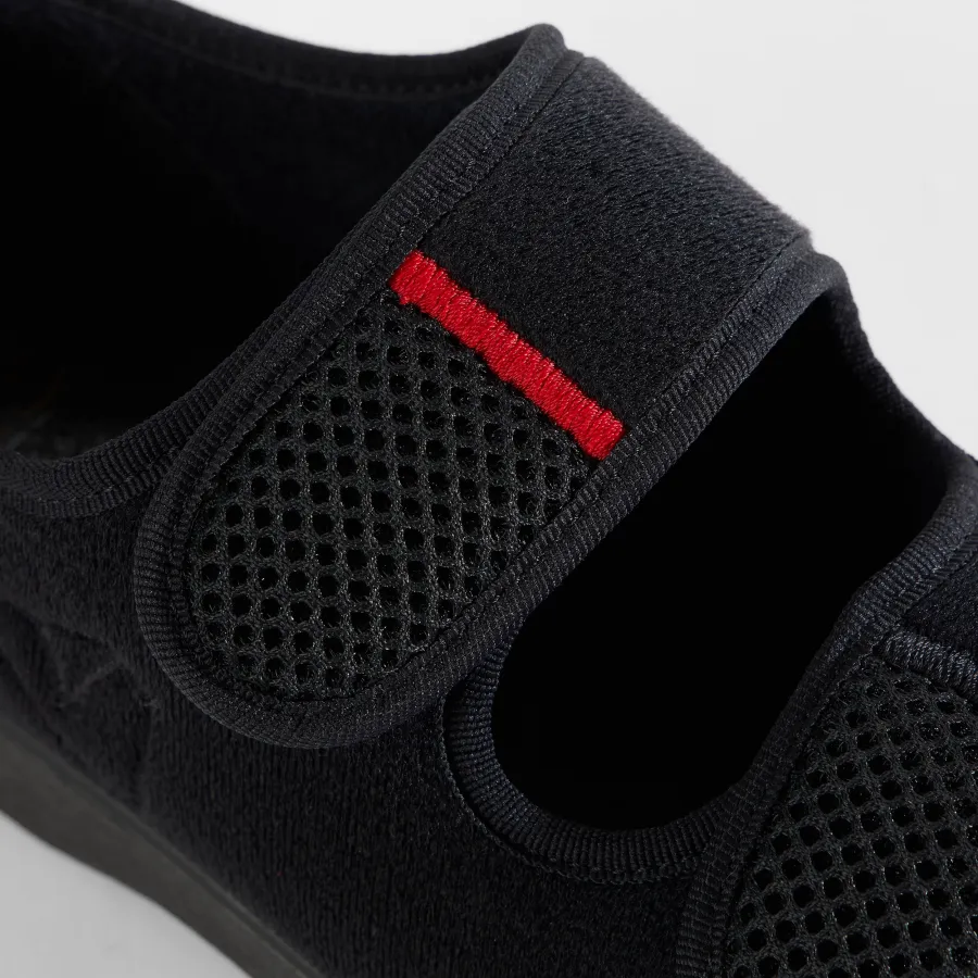 Varomed Malmö PREMIUM BLACK Weite L in Schwarz - Detailansicht