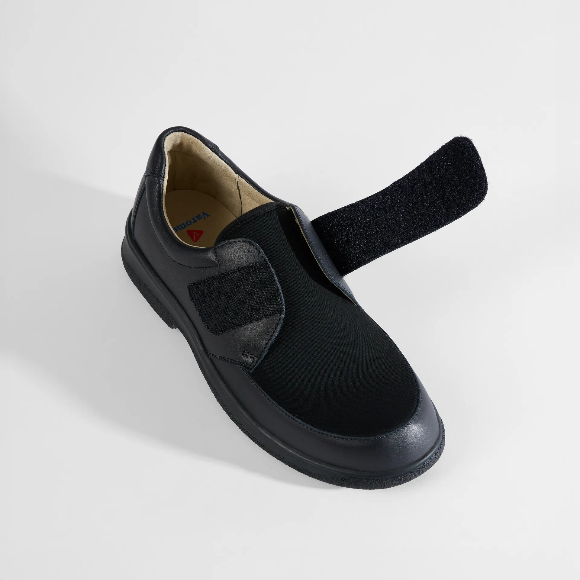 Varomed 78100 Lederschuhe Detailansicht Klettverschluss