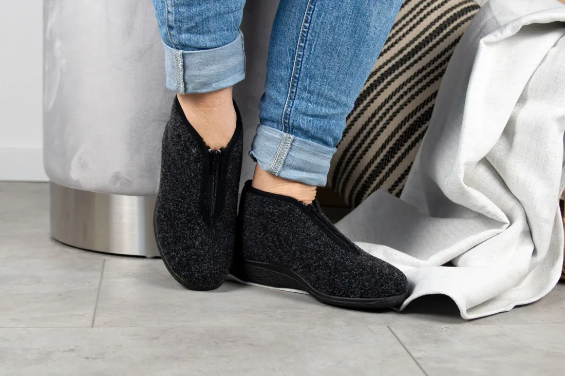 Varomed Hausschuhe Schurwollfutter mit Reißverschluss 69511