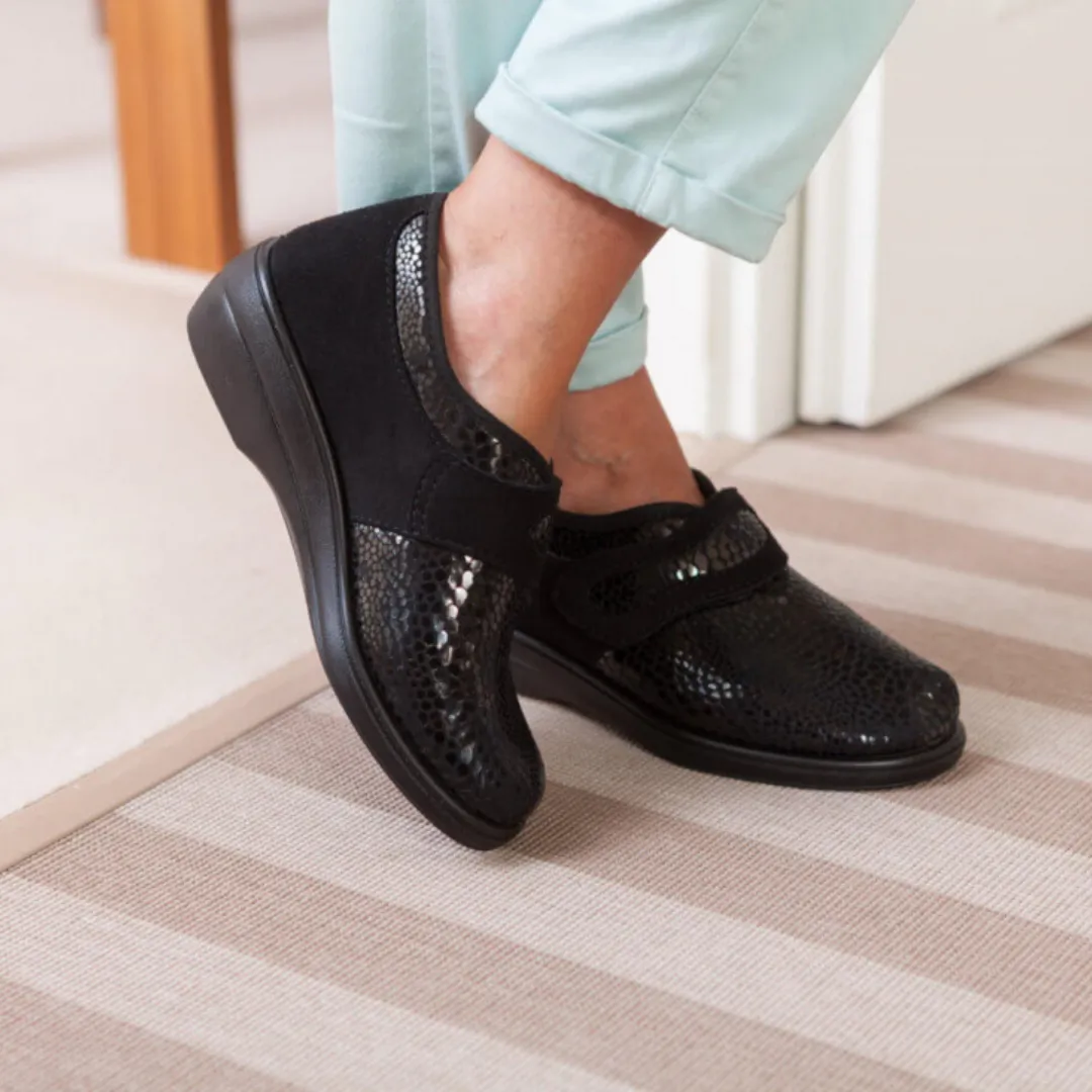 Varomed Como Schuh in Schwarz - getragen