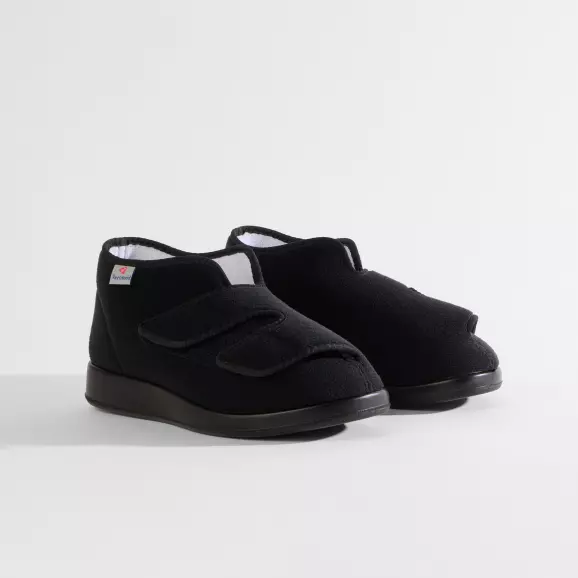 Varomed Genua Weite L 60920 Therapieschuh in Schwarz - schräge Ansicht