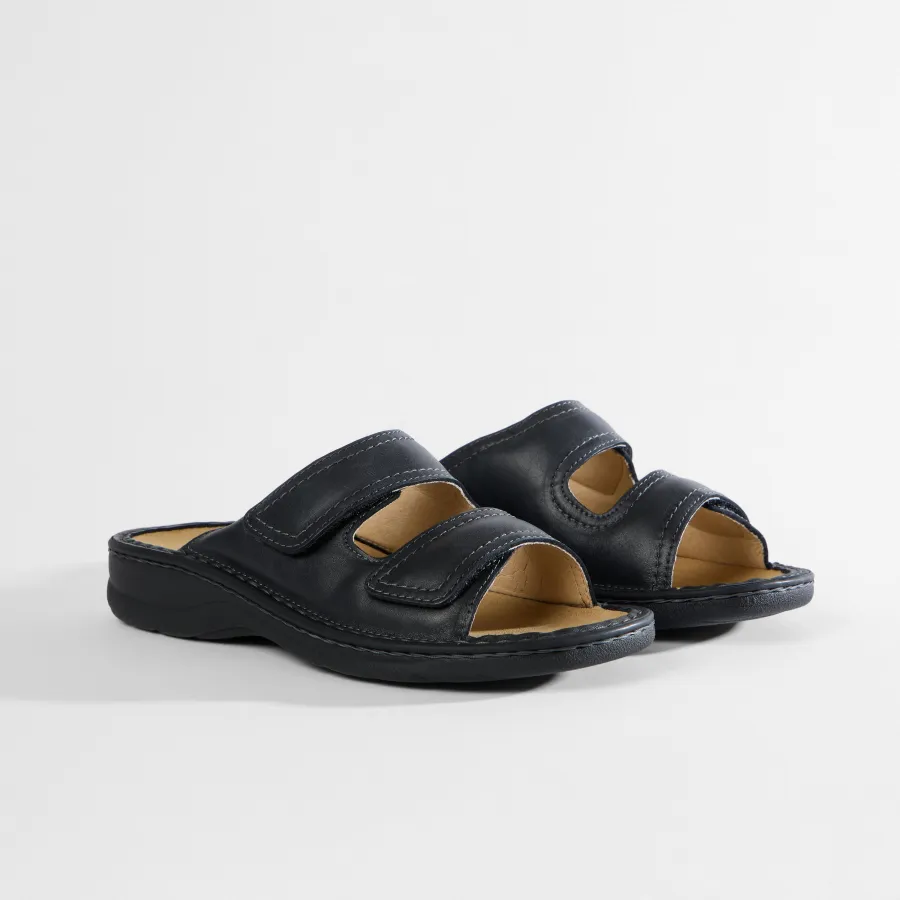 Varomed Luca Leder Pantolette in Lava - schräge Ansicht