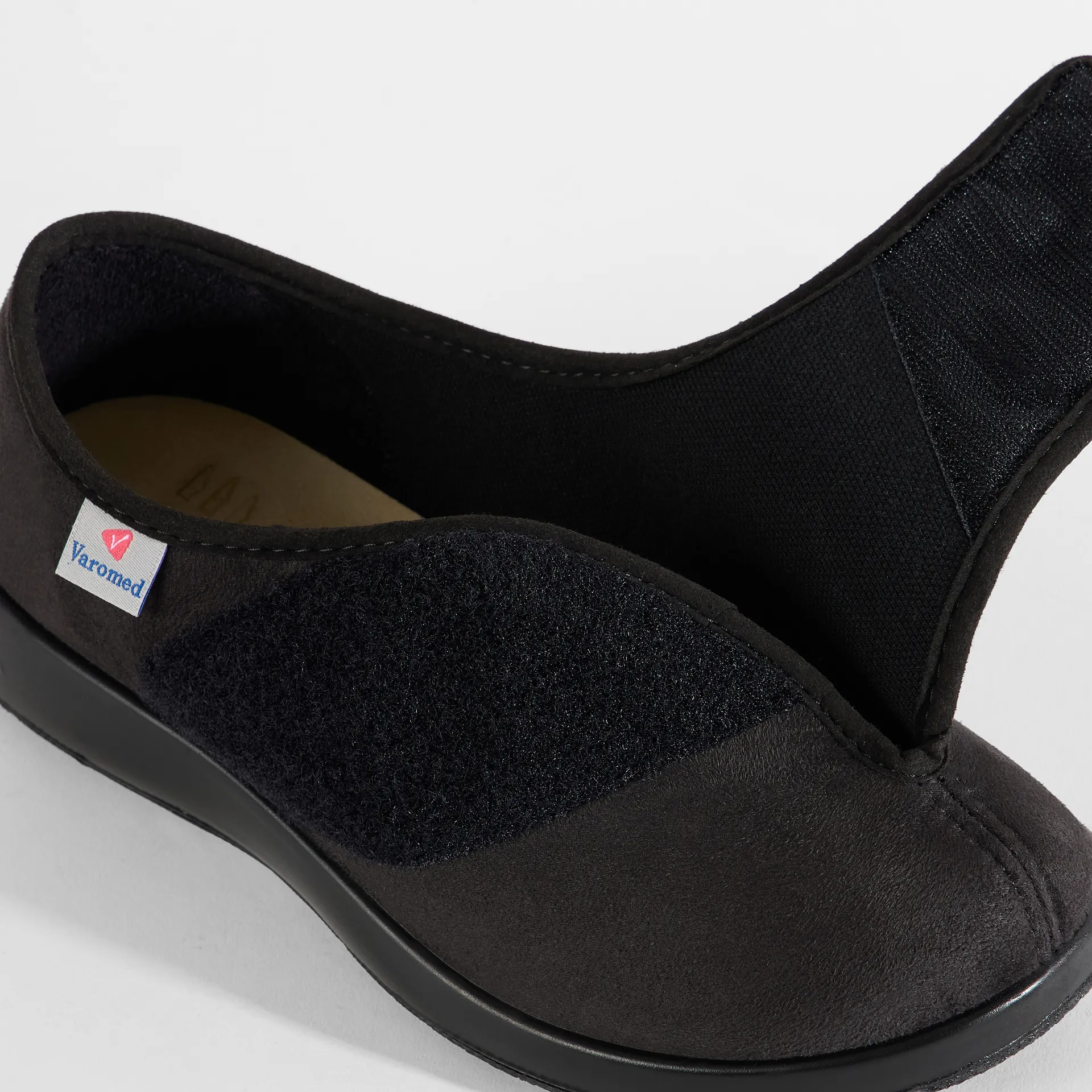 Detailansicht geöffneter, großer Klettverschluss Varomed Lindau