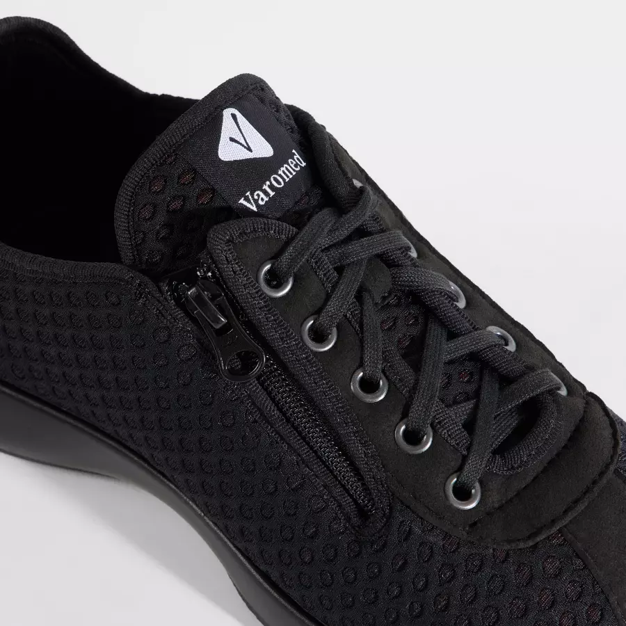 Unisex Schnürhalbschuh Rhodos Weite L Varomed in Schwarz - Detailansicht