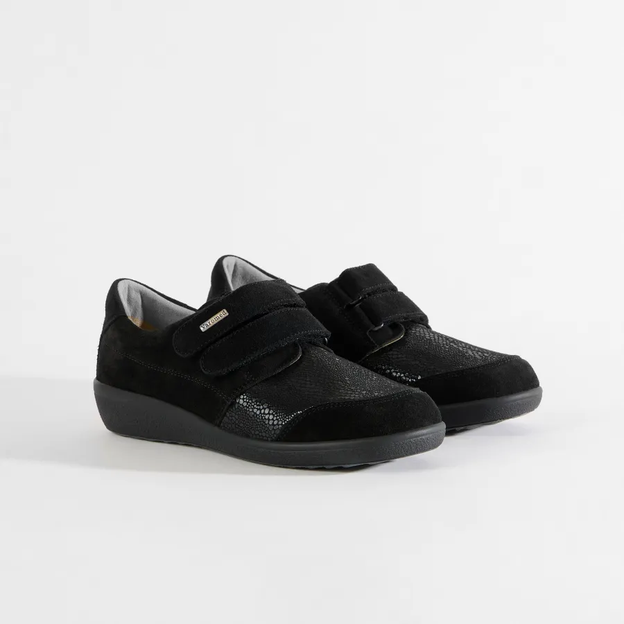 Varomed Lausanne Weite K in Schwarz - schräge Ansicht