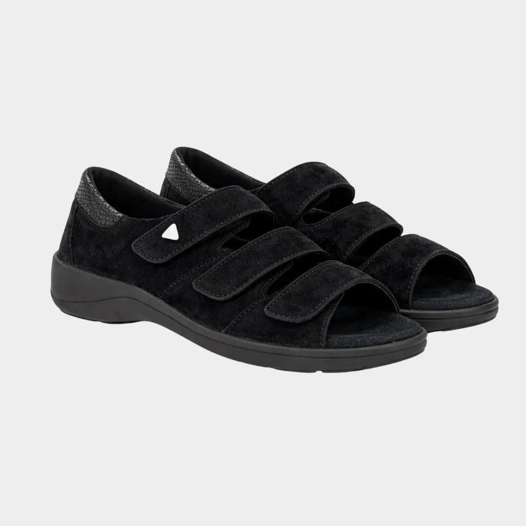 Varomed Ledersandale Moskau in Schwarz - schräge Ansicht