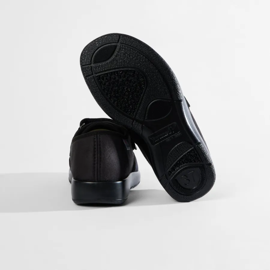 Varomed Tromsoe Stretchschuh in Schwarz - Rückansicht und Sohle